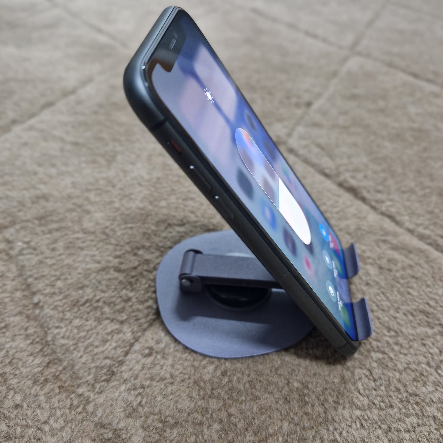 iPhone 11 – 64 GB (Pre-Owned)