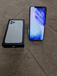 iPhone 11 Pro Max – 64 GB
(Pre-Owned)