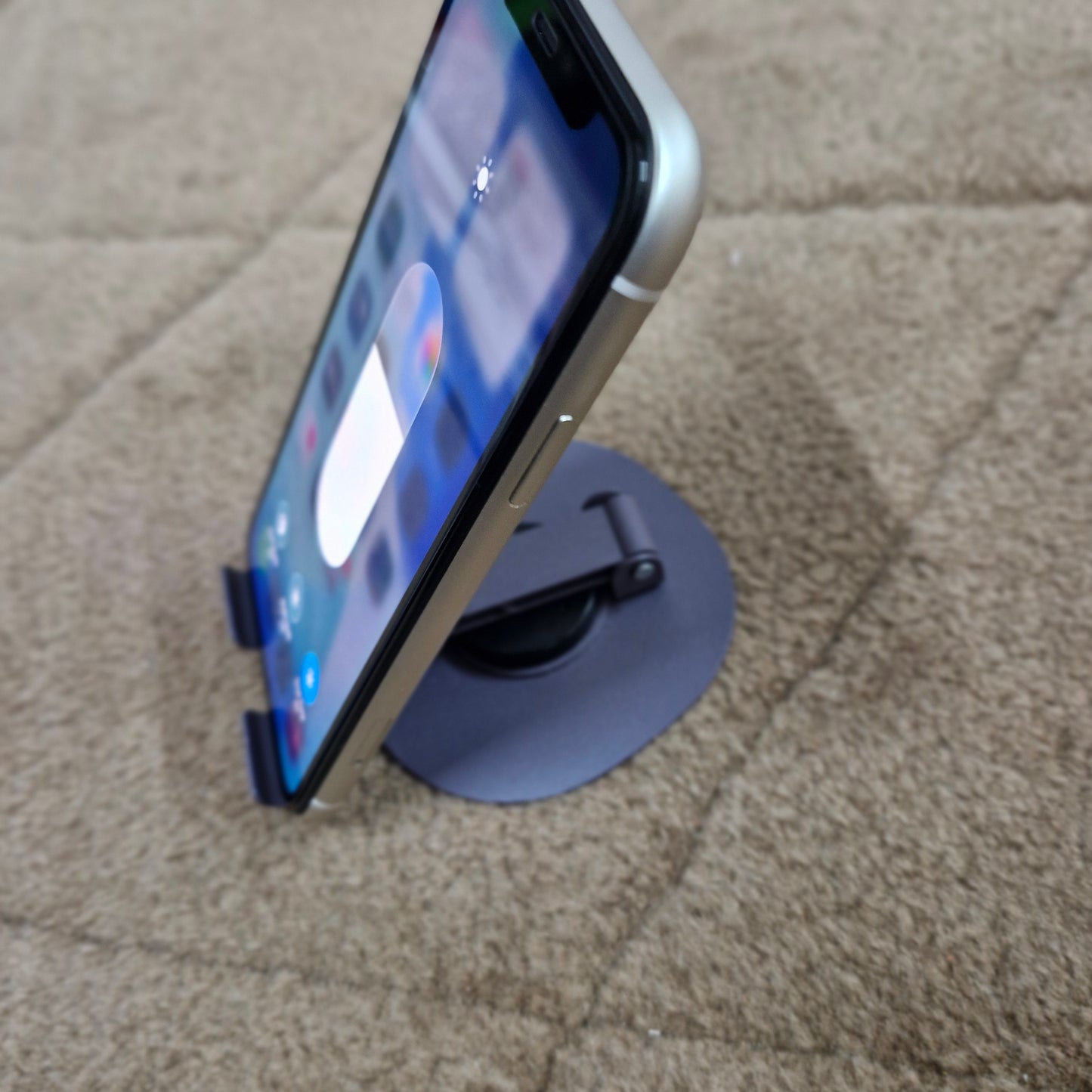 iPhone 11 – 128 GB (Pre-Owned)